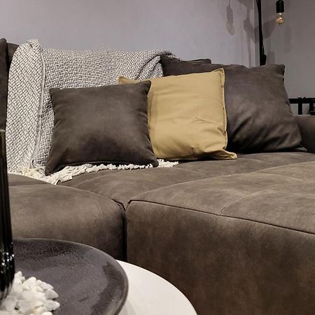 Modern Loft Near City I Free Parking I Wifi โบคุห์ม ภายนอก รูปภาพ